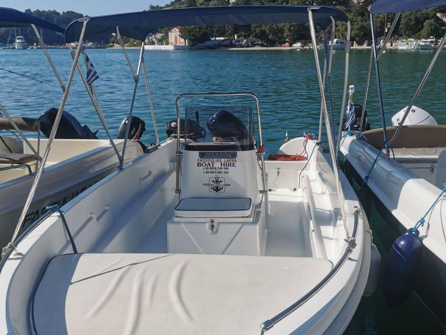 Amore IV - Fasoulias Rent a Boat