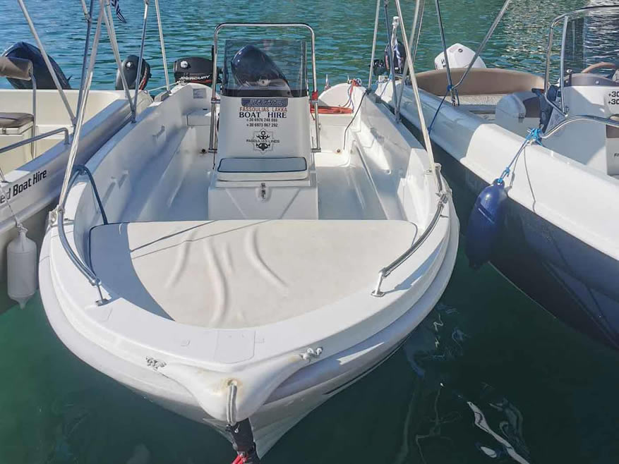 Amore IV - Fasoulias Rent a Boat